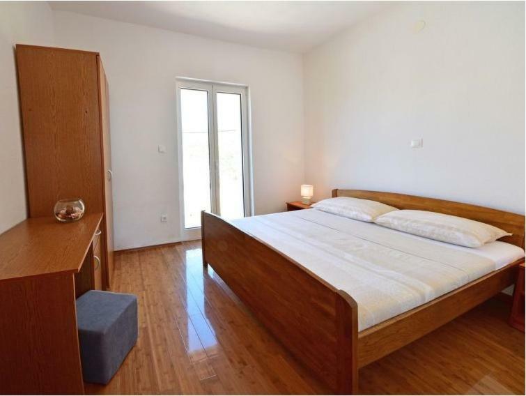 Apartments Golub Cesarica Exterior photo